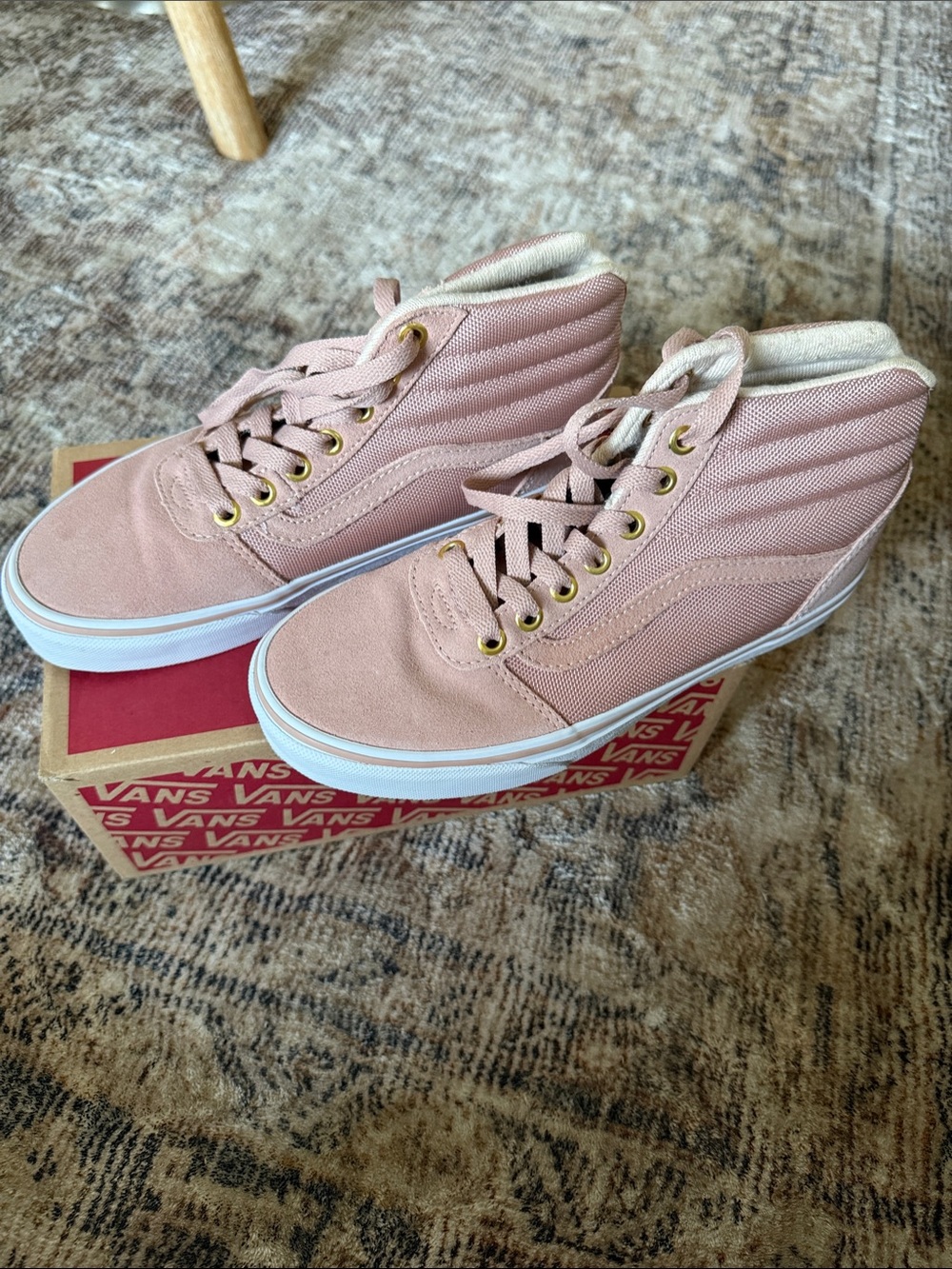 Vans Ward Hi Mahogany Rose Nylon High Top Sneakers Women’s 6.5, Gold Eyelet
